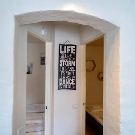 Center Getaway 3 By Berti Apartment *